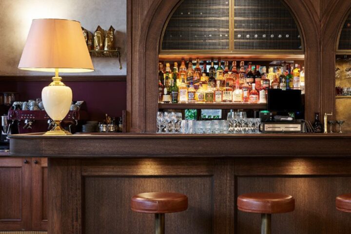 THE CASTLE HOTEL Tap Room 1 2026 09 10 070330 enrj 2026 09 15 125343 pikh 2026 09 15 125459 gcmy 2026 09 15 125533 rnuj