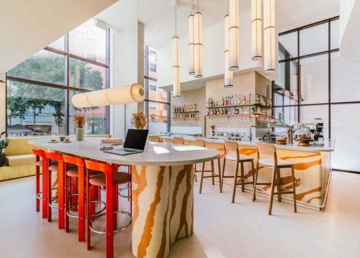 Porto interior restaurant red chair 900x600